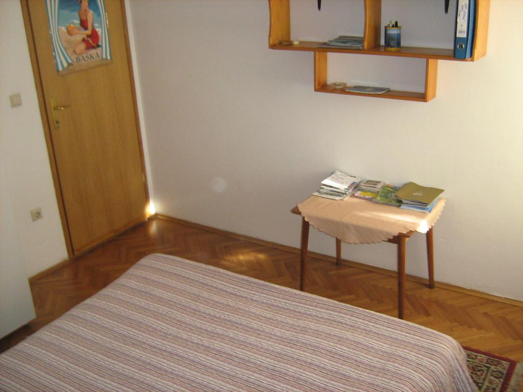 Aurora Apartment Крк Екстер'єр фото