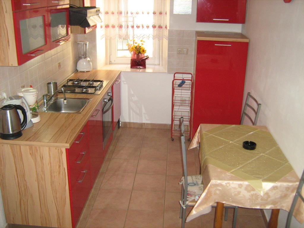 Aurora Apartment Крк Екстер'єр фото